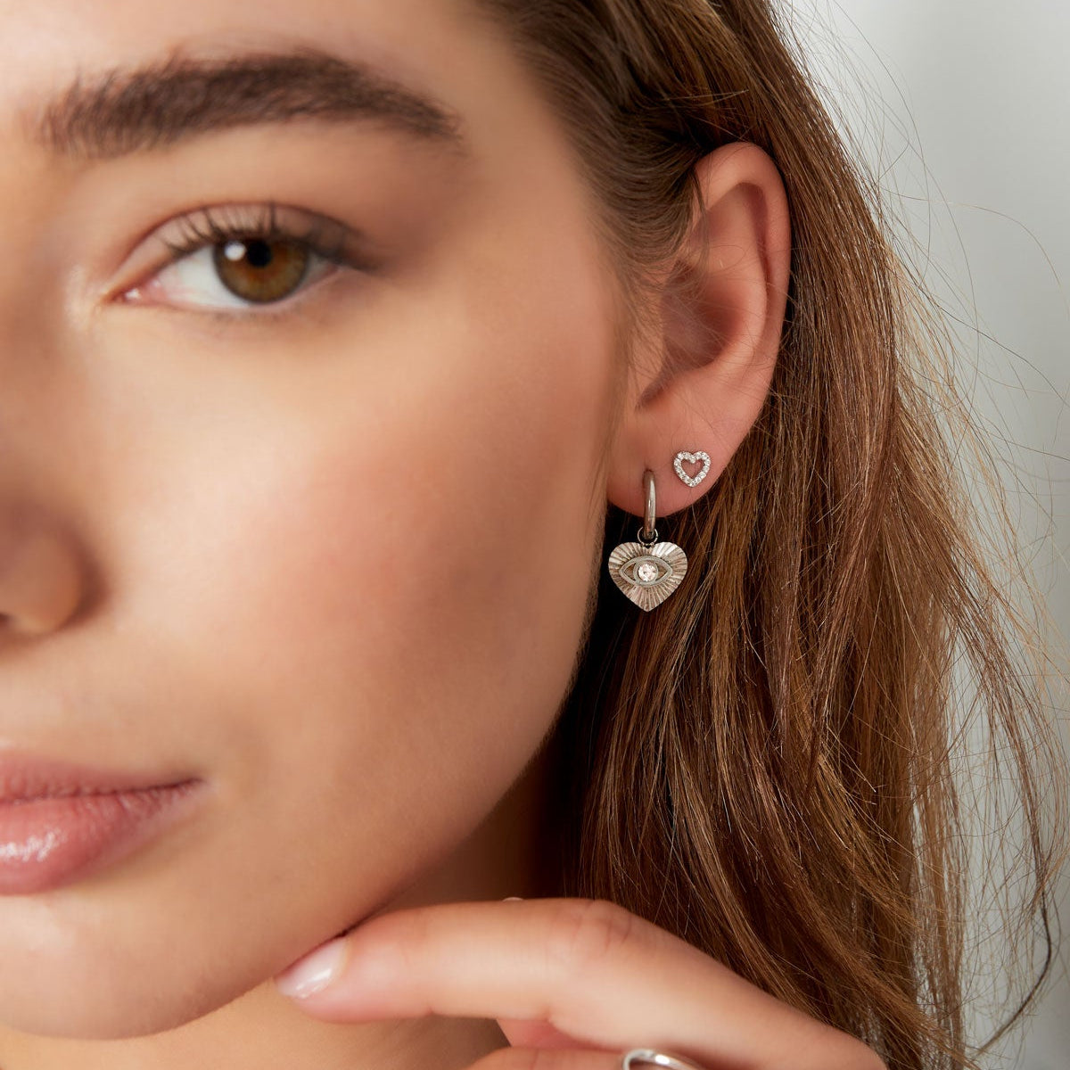 Ear stud heart - Gold Color Copper