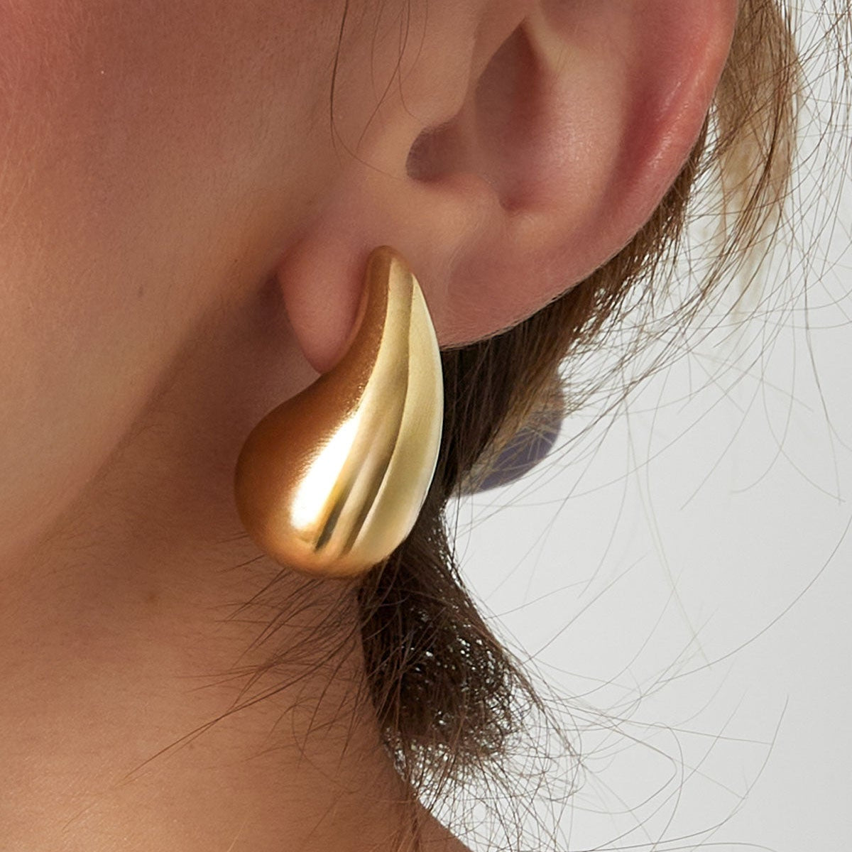 Women's Thick Dome Drop Earrings Made of Stainless Steel - Medium