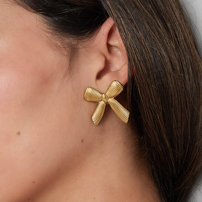 simple stud earrings with bow