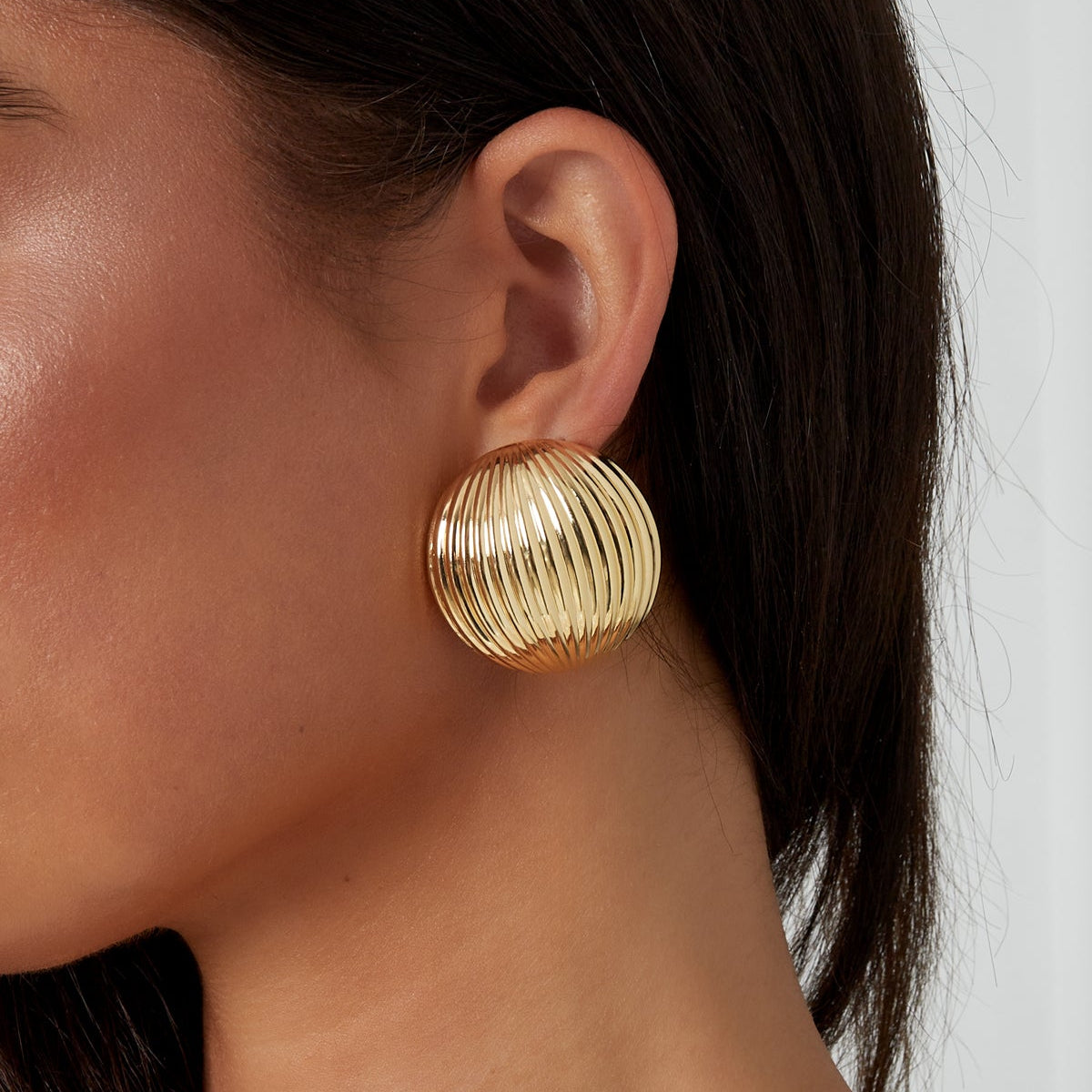 chic textured earrings