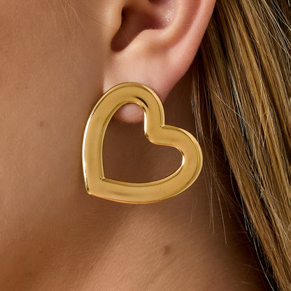 Must-have heart earrings